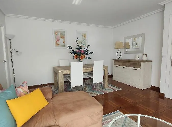 La Casuca De Mabel Revilla De Camargo